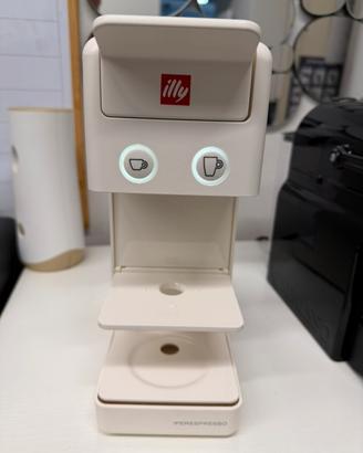 Macchinetta da caffè illy iperespresso
