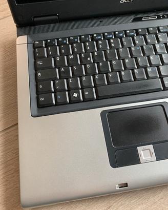 Acer 15.6 4GB 128GB Xubuntu Desktop 24.04.3 LTS 64