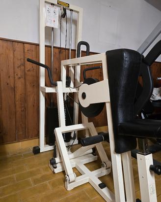 rematore/vertical row techogym 