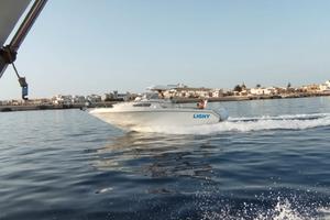Barca Ligny 25 semicabinato 