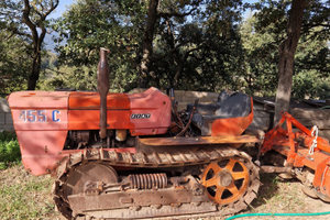 Cingolato e trattore gommato