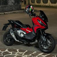 Pezzi danneggiati Honda x-adv750 (2024)