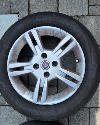 gomme e cerchi 175 65 15 