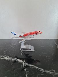 Airbus A380 ANA Flying ONU - Orange Turtle