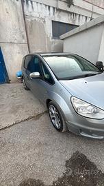 Monovolume perfetta per lunghi viaggi