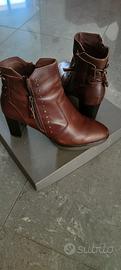 Stivaletto con tacco, 39, elegante. Nero Giardini