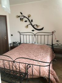 Camera nei pressi della Ferrari Auto