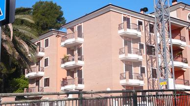 Trilocale  arredato Villa Mosca