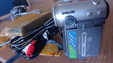 Sony    DCR-IP7E videocamera vintage (2001)