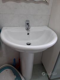 Lavandino bagno 