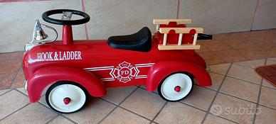 camion pompieri in metallo