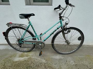 Bicicletta sportiva da donna marca “Nova”