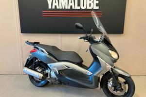 Yamaha X-Max 250