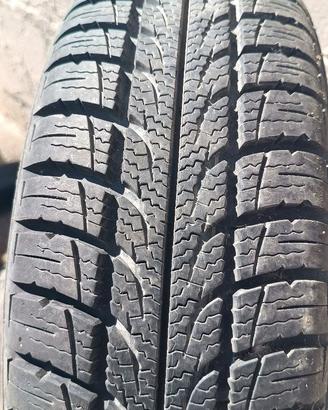Gomme invernali 165/65 R14 79T 215/65R17  103V