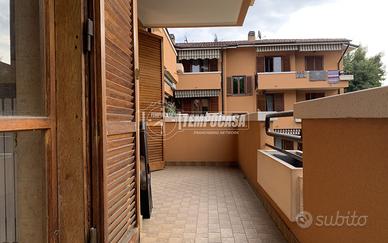 TRILOCALE CON TERRAZZINO E BOX