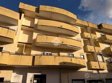 4 LOCALI A SANTA MARIA A VICO