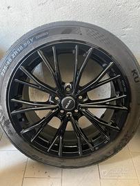 Cerchi in lega con gomme