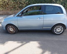 Lancia y