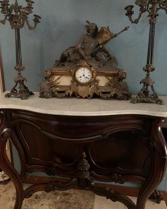 Orologio e Consolle antica