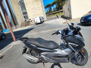 Honda Forza 300