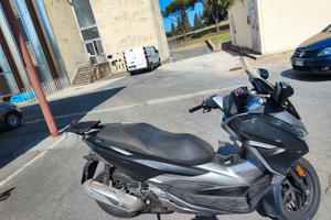 Honda Forza 300