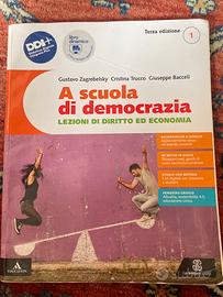A scuola di democrazia 9788800363136