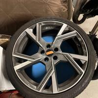 Cerchi in lega + gomme 215/40 18 Volkswagen Polo