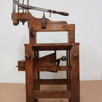 Imbottigliatrice antica