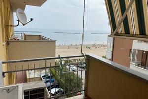 Monolocale luglio direttamente sul mare