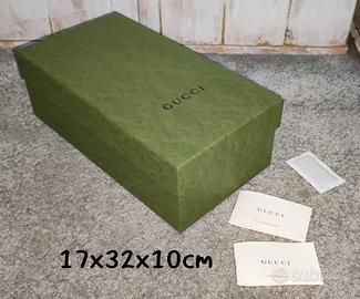 Confezione Gucci verde stretta