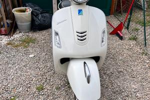 Piaggio Vespa 300 GTS - 2017