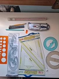 Set 12 strumenti per il disegno tecnico