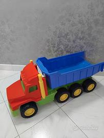 camioncino cavalcabile 