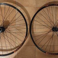 Coppia ruote MTB 29" perno passante micro spline