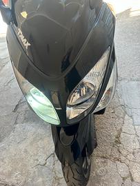 Yamaha tmax