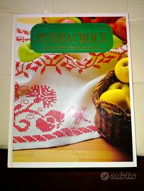 Punto croce libro enciclopedia pratica disegnata 