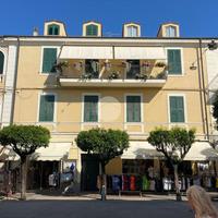 3 LOCALI A DIANO MARINA