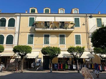 3 LOCALI A DIANO MARINA