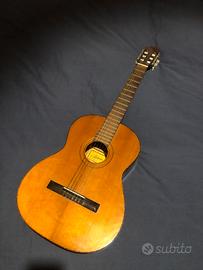 Chitarra acustica classica Ariana 570