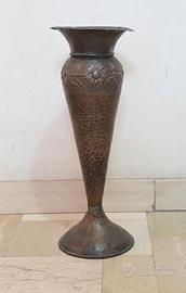 Antico Vaso Liberty in Rame Arts And Crafs I. 900
