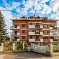 AMPIO TRILOCALE DI RECENTE COSTRUZIONE CON BOX AUT