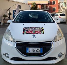 Peugeot 208 1.2 Gpl Allure 82 Cv