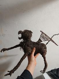 scultura in fil di ferro