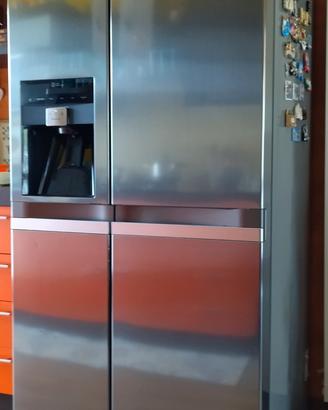 Frigorifero due porte LG con dispenser
