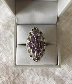 Anello con ametista
