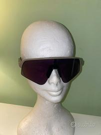 occhiali Oakley sutro lite sweep