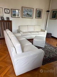 Divani 3 posti in tessuto con pouf