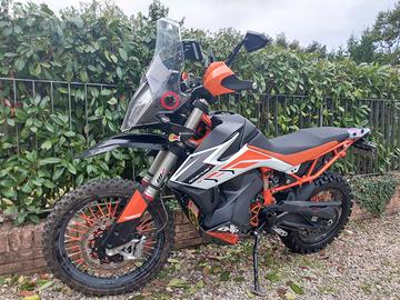 KTM 790 ADVENTURE R