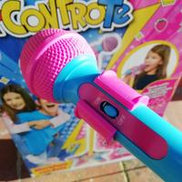 Microfono per cantare coi Me contro Te