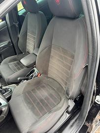 sedili giulietta stoffa e alcantara